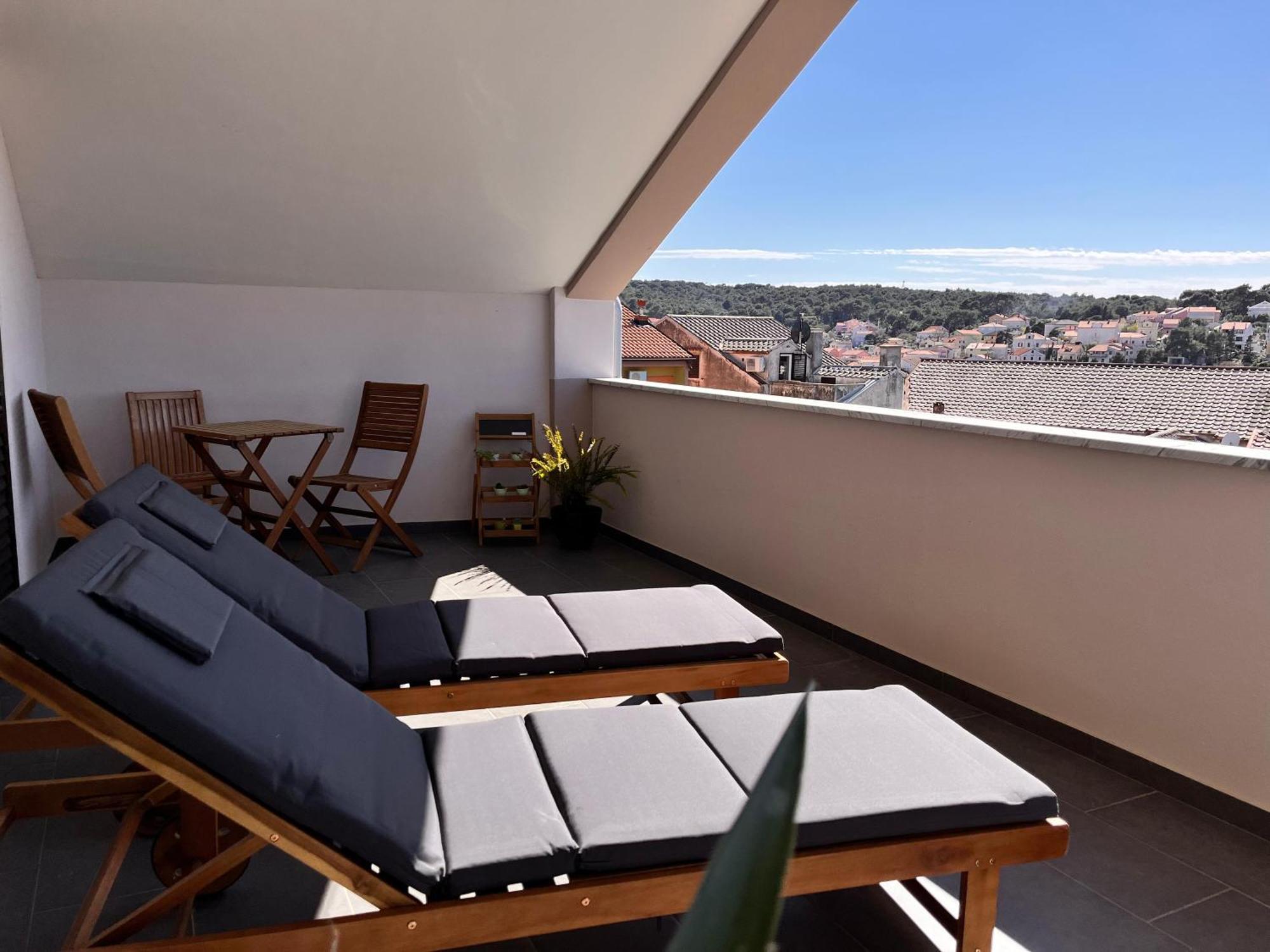 Apartment Oscar Mali Lošinj Esterno foto