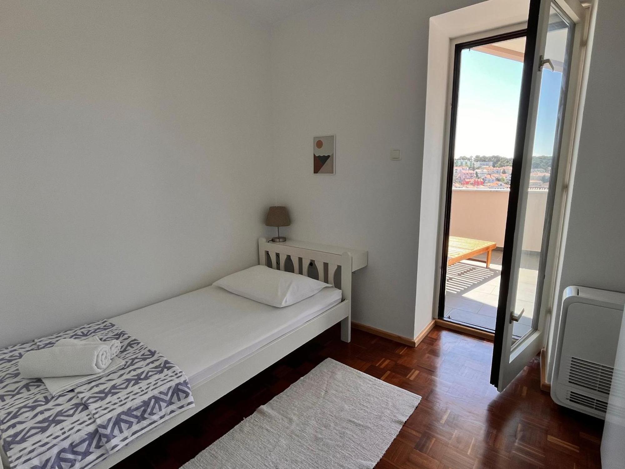 Apartment Oscar Mali Lošinj Esterno foto